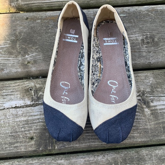 Toms Burlap Alessandra Vegan Classics Ballet Flat Size 7 - Picture 2 of 10